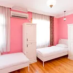 Bucoleon By Cheers Hostel *