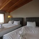 Bucoleon By Cheers Hostel