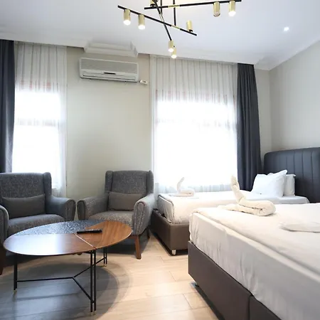 Bucoleon By Cheers Hostel *