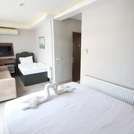 Hostel Bucoleon By Cheers