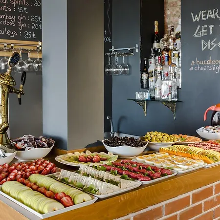 Bucoleon By Cheers Hostel *