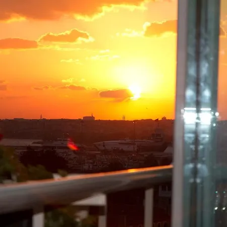 Hostel Bucoleon By Cheers