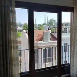 بوكليون باي تشيرز