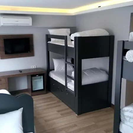 Bucoleon By Cheers Hostel