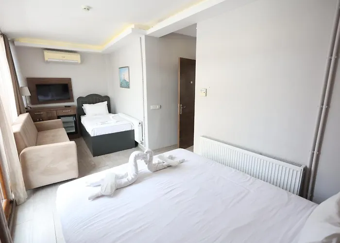 Hostel Bucoleon By Cheers