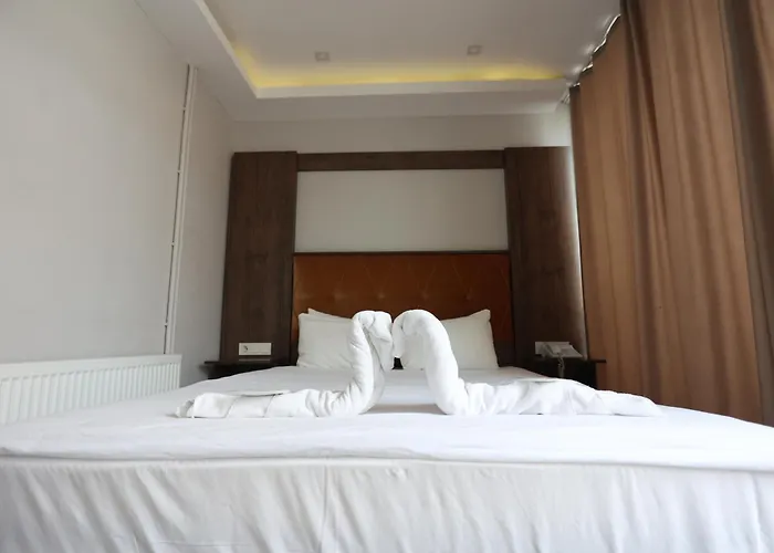 Hostel Bucoleon By Cheers *