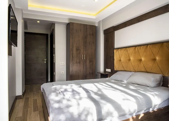 Hostel Bucoleon By Cheers *